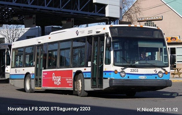 BUS/AUTOBUS: Novabus LFS 2002 STSaguenay