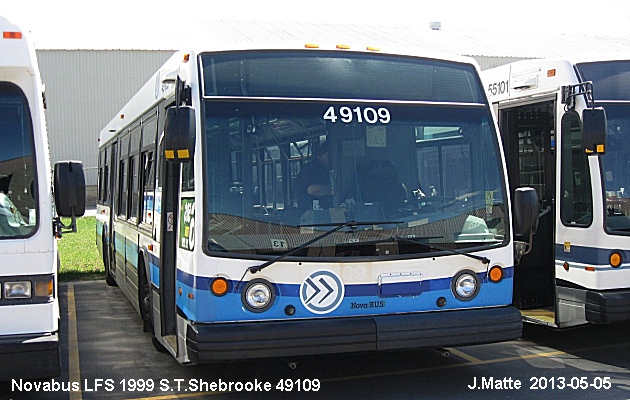 BUS/AUTOBUS: Novabus LFS 1999 STSherbrooke