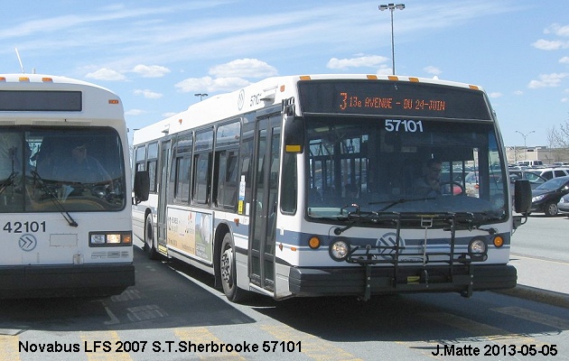 BUS/AUTOBUS: Novabus LFS 2007 STSherbrooke