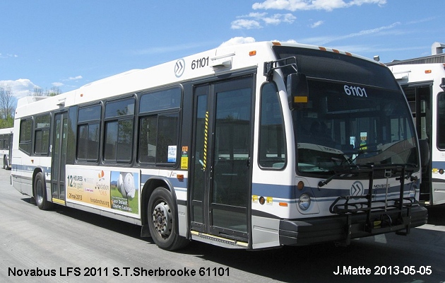 BUS/AUTOBUS: Novabus LFS 2011 STSherbrooke