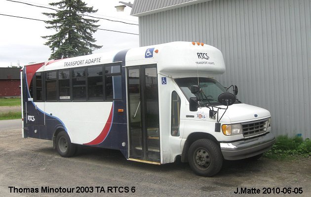 BUS/AUTOBUS: Thomas Minotour 2003 TA RTCS