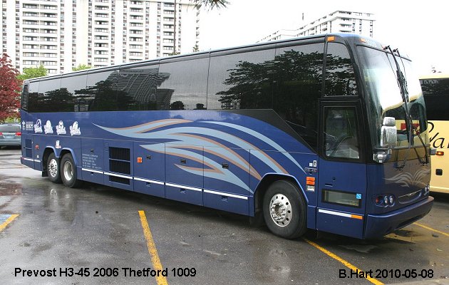 BUS/AUTOBUS: Prevost H3-45 2006 Thetford
