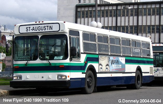 BUS/AUTOBUS: New Flyer D40 1998 Tradition