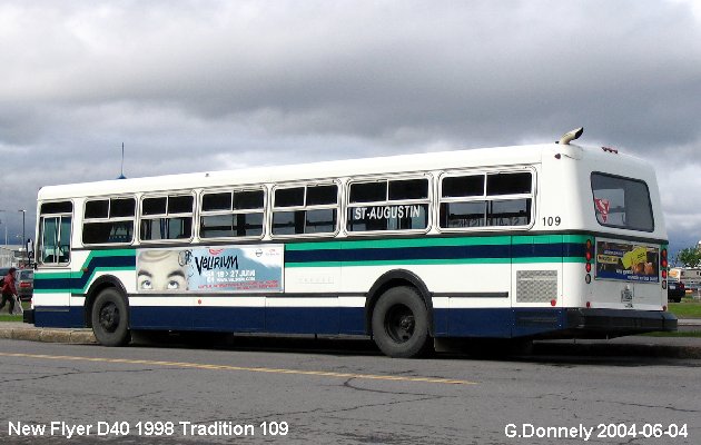 BUS/AUTOBUS: New Flyer D40 1998 Tradition