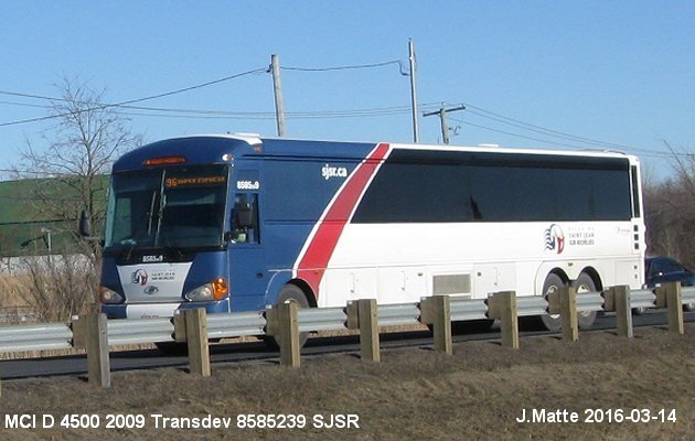BUS/AUTOBUS: MCI D4500 2009 Transdev