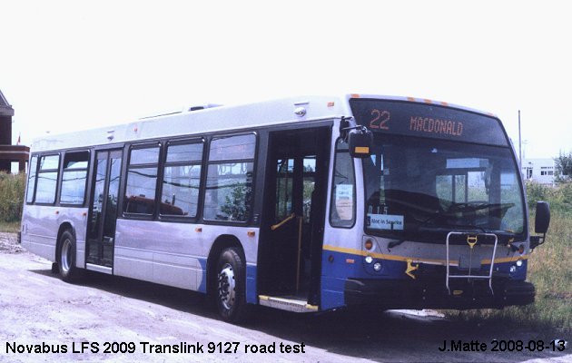 BUS/AUTOBUS: Novabus LFS40102 2009 TransLink
