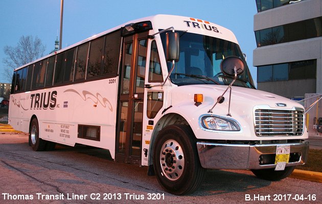 BUS/AUTOBUS: Thomas Transit Liner C2 2013 Trius