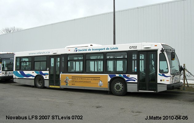 BUS/AUTOBUS: Novabus LFS 2007 STLevis