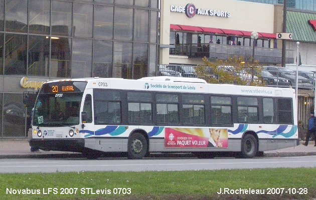 BUS/AUTOBUS: Novabus LFS 2007 STLevis
