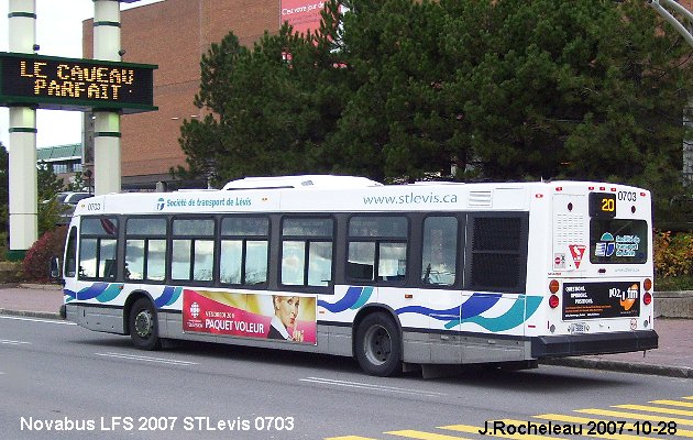 BUS/AUTOBUS: Novabus LFS 2007 STLevis