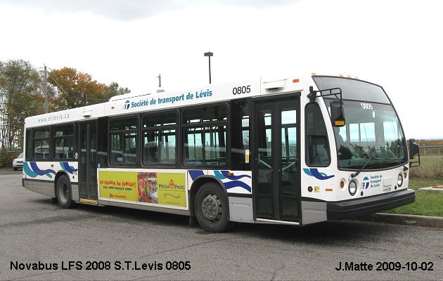 BUS/AUTOBUS: Novabus LFS 2008 STLevis