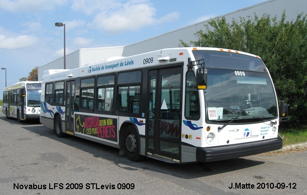 BUS/AUTOBUS: Novabus LFS 2009 STLevis
