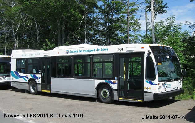 BUS/AUTOBUS: Neoplan LFS 2011 STLevis