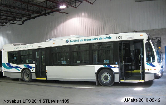 BUS/AUTOBUS: Laramee LFS 2011 STLevis