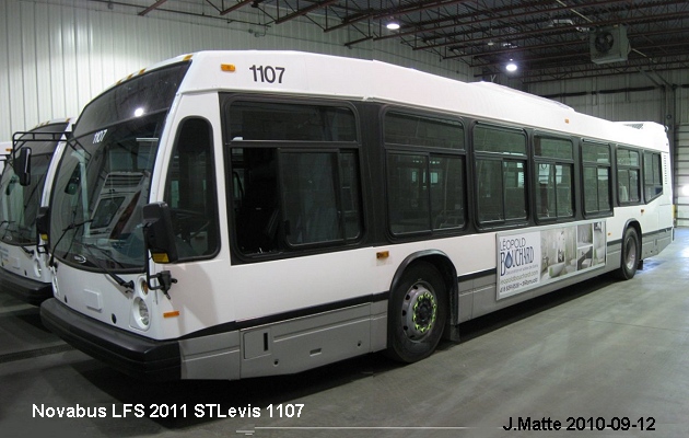 BUS/AUTOBUS: Novabus LFS 2011 STLevis