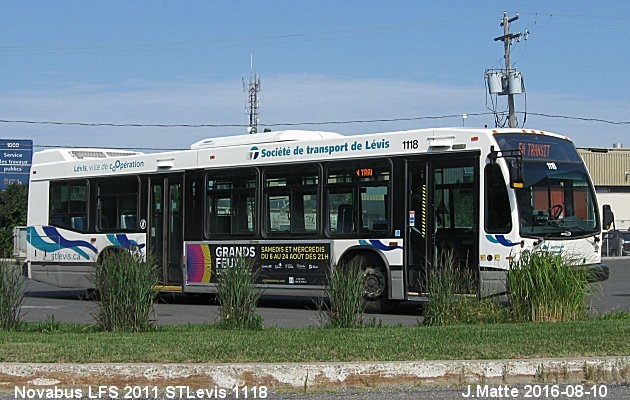 BUS/AUTOBUS: Novabus LFS 2011 STLevis