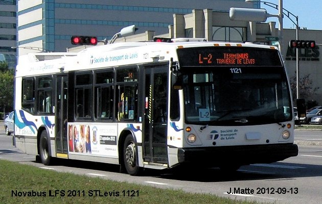 BUS/AUTOBUS: Novabus LFS 2011 STLevis