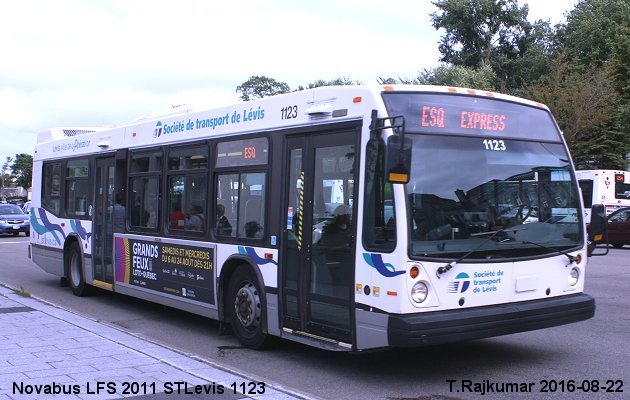 BUS/AUTOBUS: Novabus LFS 2011 STLevis