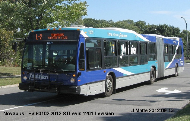 BUS/AUTOBUS: Novabus LFS artic 2012 STLevis