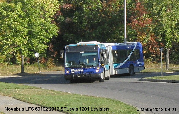 BUS/AUTOBUS: Novabus LFS artic 2012 STLevis