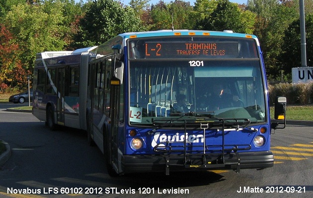 BUS/AUTOBUS: Novabus LFS artic 2012 STLevis