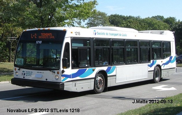 BUS/AUTOBUS: Novabus LFS 2012 STLevis