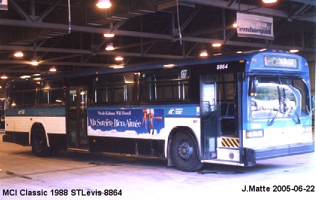BUS/AUTOBUS: MCI Classic 1988 STLevis