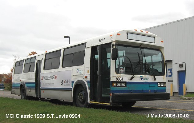 BUS/AUTOBUS: MCI Classic 1989 S.T.Levis