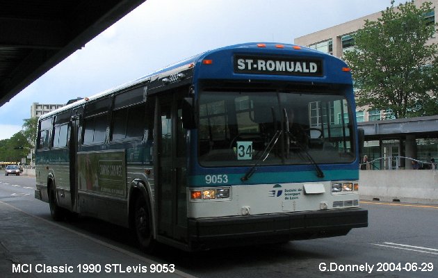 BUS/AUTOBUS: MCI Classic 1990 STLevis