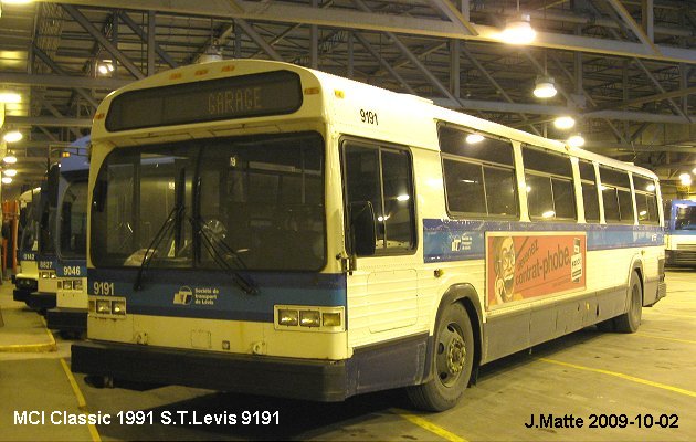 BUS/AUTOBUS: MCI Classic 1991 STLevis