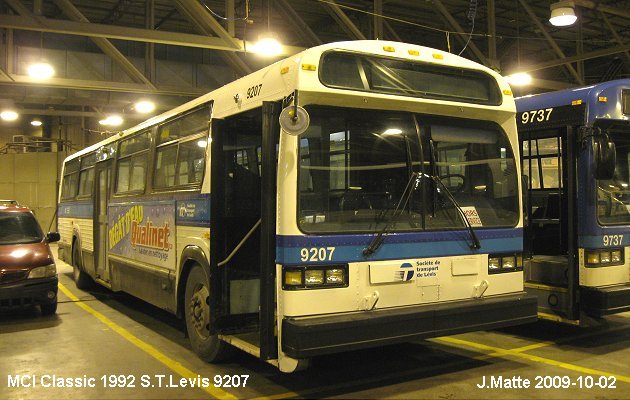 BUS/AUTOBUS: MCI Classic 1992 STLevis