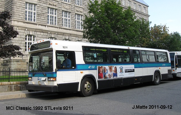 BUS/AUTOBUS: MCI Classic 1992 STLevis