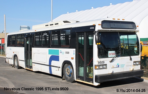 BUS/AUTOBUS: Novabus Classic 1995 STLevis