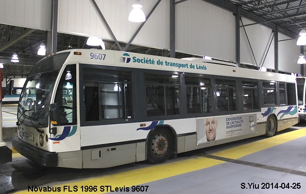 BUS/AUTOBUS: Novabus LFS 1996 STLevis