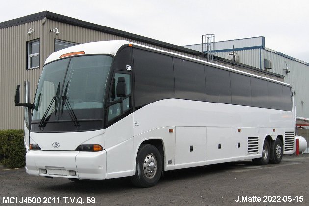 BUS/AUTOBUS: MCI J4500 2011 T.V.Q.