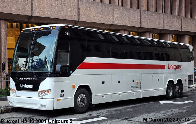 BUS/AUTOBUS: Prevost H3-45 2001 Tours Vieux Quebec