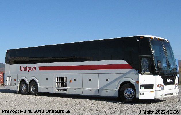 BUS/AUTOBUS: Prevost H3-45 2013 Tours Vieux Quebec