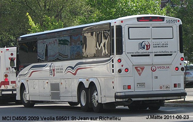BUS/AUTOBUS: MCI D4505 2009 Veolia