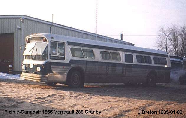 BUS/AUTOBUS: Canadair (Flxible) New Look 1966 Verreault