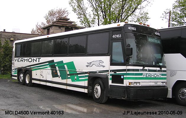 BUS/AUTOBUS: MCI D4500 2000 Vermont