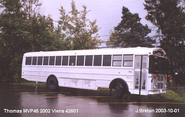 BUS/AUTOBUS: Thomas MPV 2002 Viens