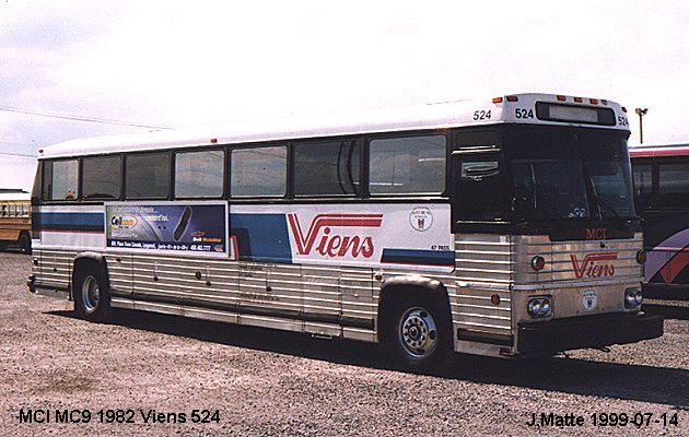 BUS/AUTOBUS: MCI MC 9 1982 Viens