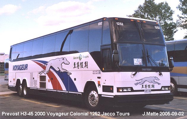 BUS/AUTOBUS: Prevost H3-45 2000 Voyageur Colonial