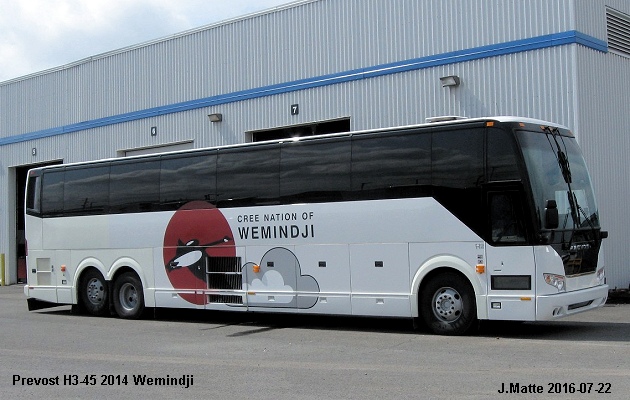 BUS/AUTOBUS: Prevost H3-45 2014 Wemindji