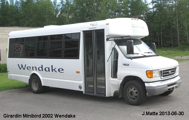 BUS/AUTOBUS: Blue Bird Mini Bird  2002 Wendake